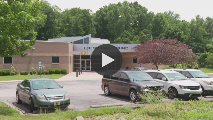 'Find the money!' Parents upset over cuts at autism clinic, as lawmakers point fingers (WHAS11)